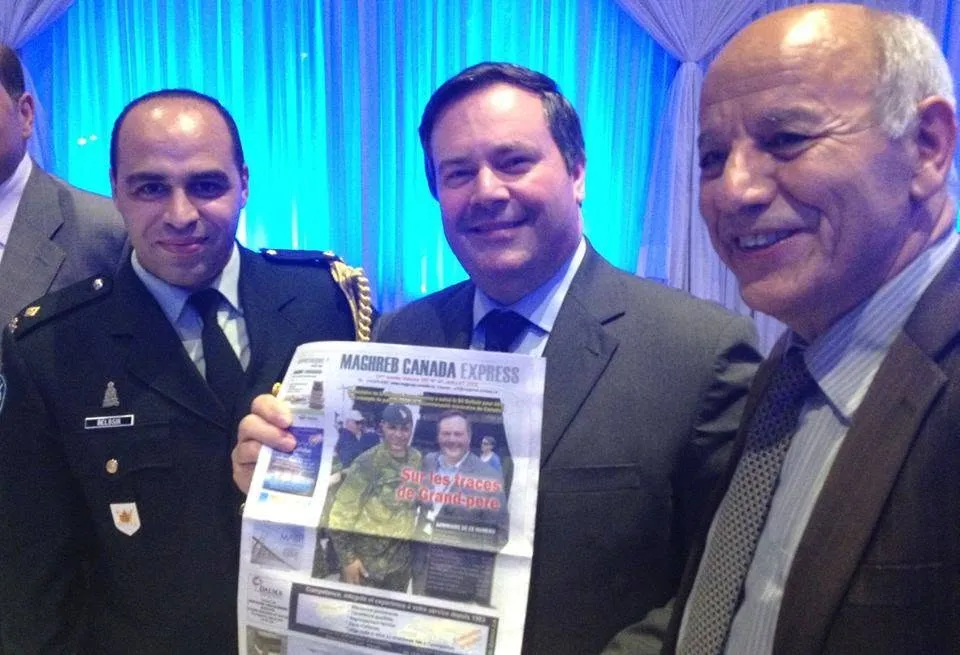 Slt Belbsir félicité par le Ministre de la Défense nationale du Canada, l'Honorable Jason Kenney
